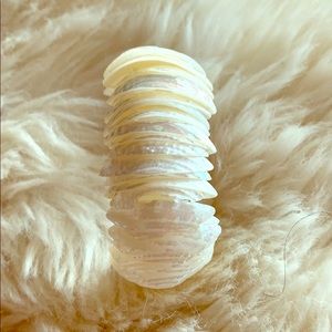 Mother of pearl shell bracelet